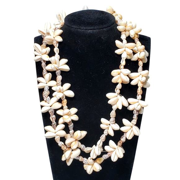 Hilo Hatties Necklace Seashell Cluster Bead 17" Vtg Bohemian Hawaiian - Picture 1 of 4